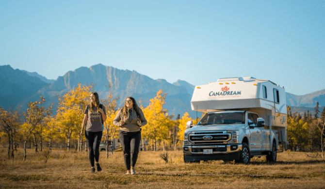 Ga op camperreis door Canada in een TCA camper van CanaDream