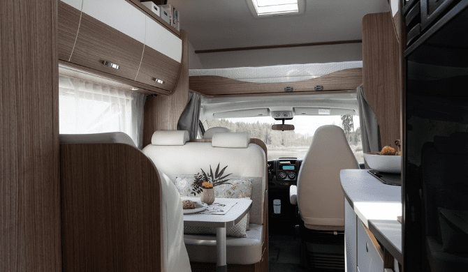 Het stapelbed achterin de Rent Easy Family Extra camper