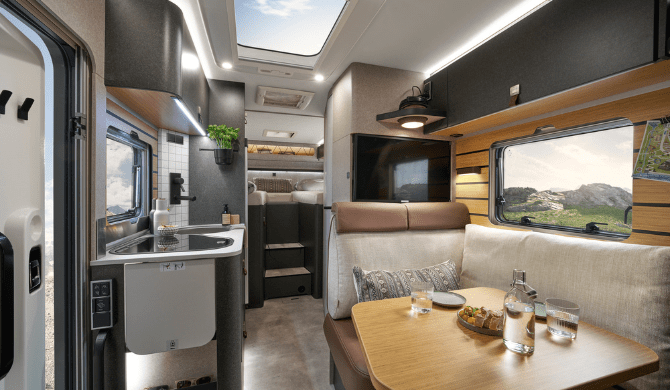 Het luxe interieur van de Rent Easy Exclusive Classic camper