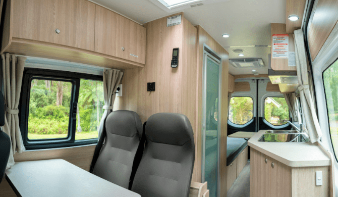 Het interieur van de Maui Ultima Camper. 