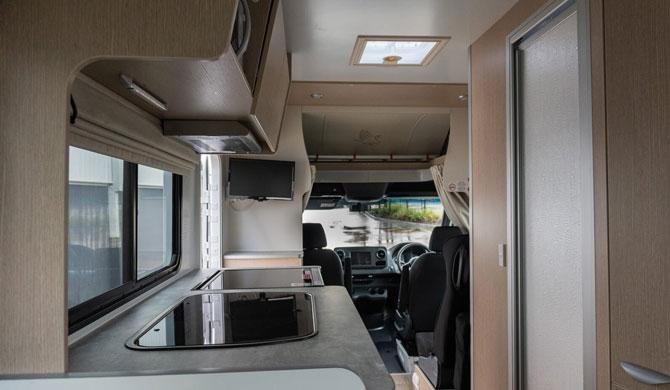 Het interieur van de Apollo Euro Quest camper