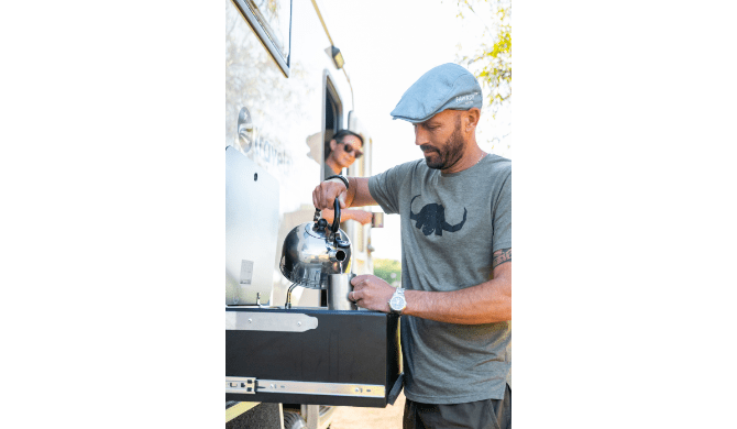 De buitenkeuken van de Britz Navi Truckcamper